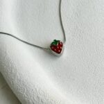 گردنبند توت فرنگی