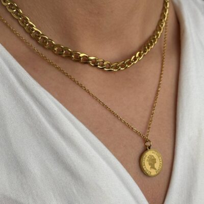 گردنبند دولاین الیزابت با کارتیر